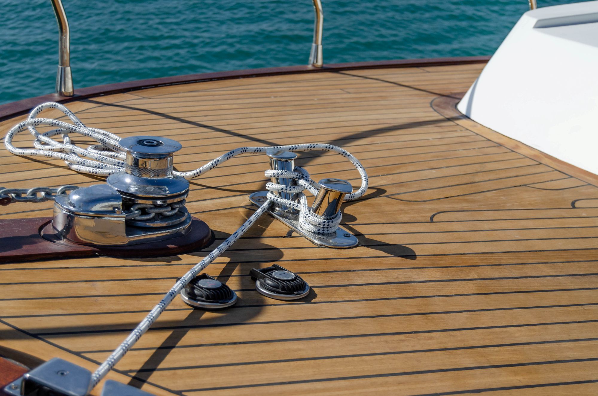 Anchor and mooring winches